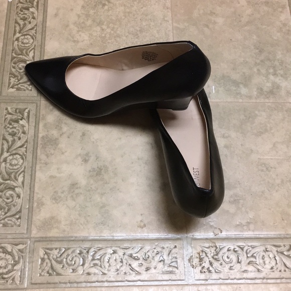 Nine West 9.5 - Picture 4 of 6